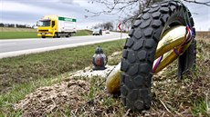Bludovský kopec patří k velmi nebezpečným úsekům, stala se zde již řada... Bludovský kopec patří k velmi nebezpečným úsekům, stala se zde již řada...