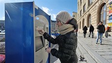Jihlavskou kartu mohou lidé využít jako jízdenku v MHD nebo na ni získat slevu... Jihlavskou kartu mohou lidé využít jako jízdenku v MHD nebo na ni získat slevu...