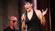 Zpvaka Bettye LaVette v M욝anské besed v Plzni. (23. bezna 2016)