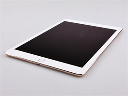 iPad Pro s úhlopíkou 9,7 " se ale me pochlubit vtím barevným rozsahem...