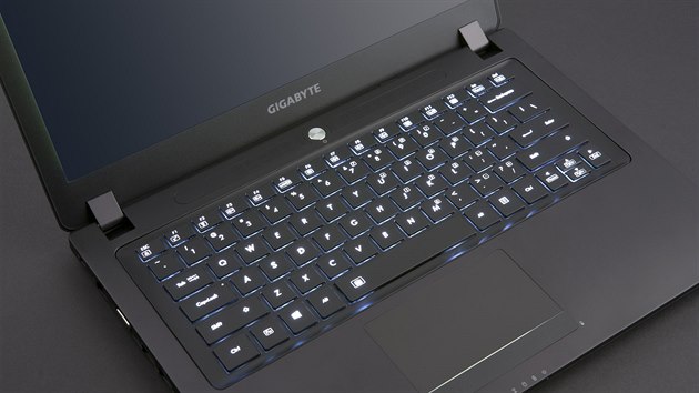 Gigabyte P34W