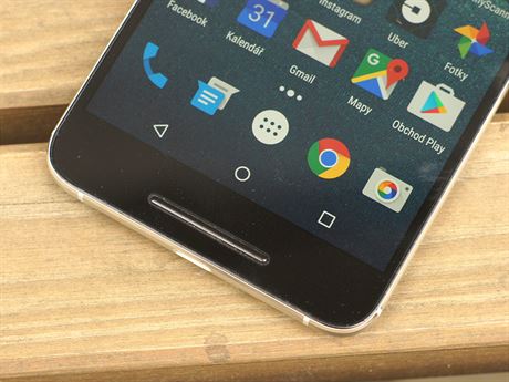 Souasná pika istého Androidu - model Nexus 6P
