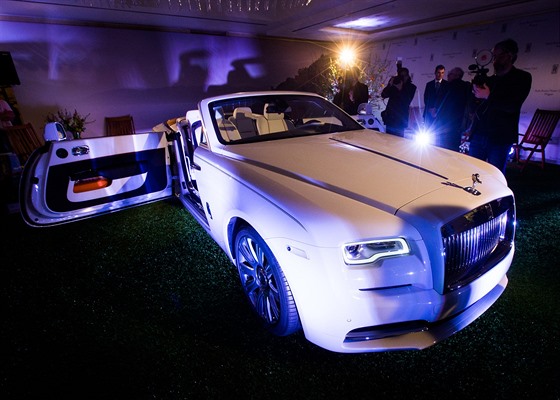 Rolls-Royce otevel první prodejnu v esku.