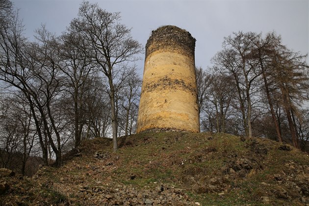 Souasný pohled na nkdejí hrad Rýzmburk