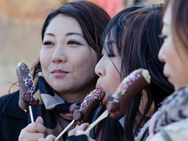 Tamjí festival nese název Honen Matsuri a koná se kadoron 15. bezna.