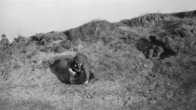 Britsk oddly Commandos pi vcviku, rok 1943