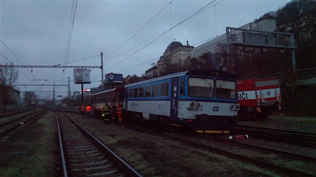 U stanice Praha - Smchov Na Knec vykolejil pi pesunu przdn vlak (1.4.2016)
