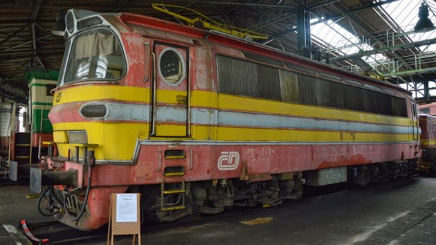 Lamintka je jednou z lokomotiv, kter jet jezd bn v provozu a souasn u jsou lokomotivy ze stejn vrobn srie ve sbrkch Nrodnho technickho muzea (snmek z depozite NTM v Chomutov). V letech 1966 a 1967 jich bylo vyrobeno 110 kus. Konstrukce vyla z prototypov estinpravov lokomotivy ady S 699.0, kter se stala tehdy nejvkonnj a nejrychlej lokomotivou eskoslovenska. Do sriov vroby se vak nedostala. Jej design, pouit tak u tohoto typu, byl ovem na mezinrodn rovni velmi oceovn. Dokou vyvinout rychlost 110 km/h a maj vkon pes 3 000 kW.
