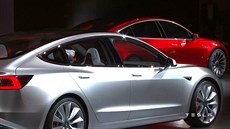 Automobilka Tesla Motors pedstavila nový elektromobil Model 3