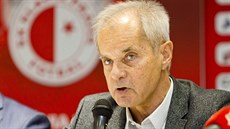 Jeden z majitel fotbalové Slavie Jií imán.