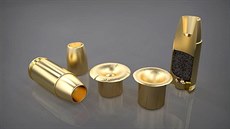 Náboje 9 mm AM – vlevo se střelou, vpravo v řezu, uprostřed dvě expandované... Náboje 9 mm AM – vlevo se střelou, vpravo v řezu, uprostřed dvě expandované...