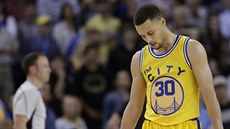 Stephen Curry z Golden State je zklamaný z porážky v Minnesotě. Stephen Curry z Golden State je zklamaný z porážky v Minnesotě.