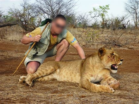 Krom profese osobního stráce doprovází Dave v Africe také klienty na safari....