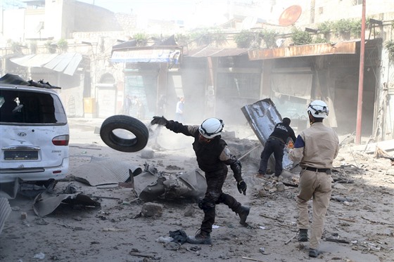 kody zpsobené leteckým náletem na syrské Aleppo (16. duben 2016)