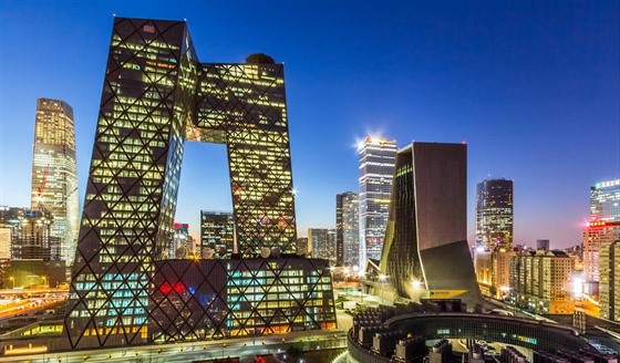 Budova CCTV-Tower vysoká 234 metr stojí v obchodním centru Pekingu. 