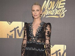 Charlize Theronová (MTV Movie Awards 2016)