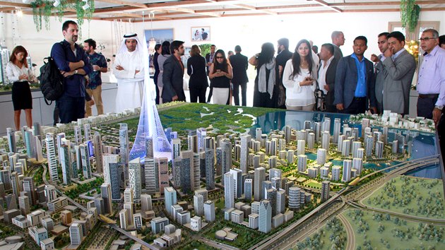 Pedstaven modelu budouc nejvy budovy svta nazvan Tower, kterou v Dubaji plnuje postavit developersk spolenost Emaar Properties. (10. dubna 2016)