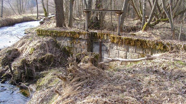 Letos obnovovan rybnk v lokalit Za Vodrnou na potoce Olina bude mt plochu dokonce jen tisc metr a prce pijdou na 2,5 milionu korun.