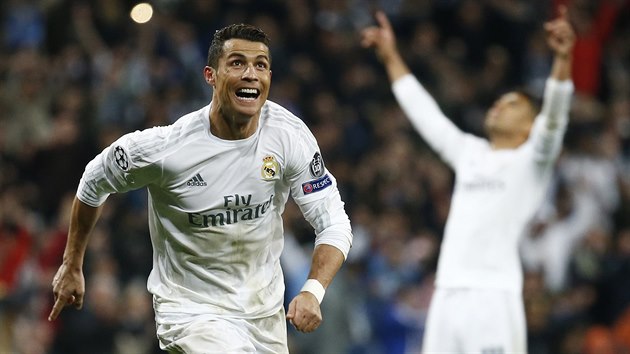 HRDINA. Cristiano Ronaldo hattrickem posunul Real Madrid do semifinále Ligy...