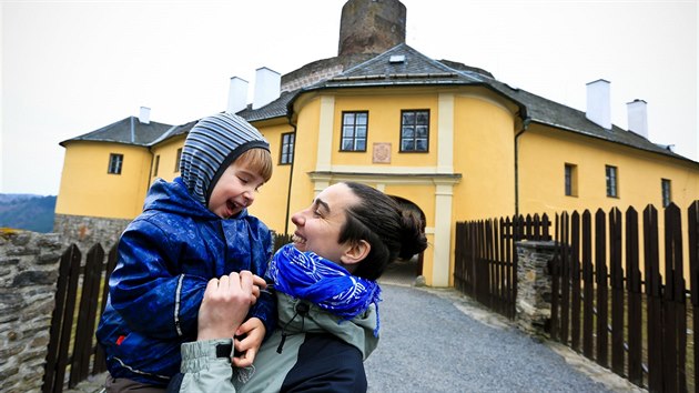 Reportrka magaznu Vkend DNES pespala jednu noc za staletmi zdmi hradu Svojanov. 