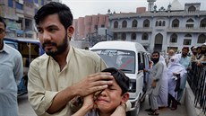 Silné zemtesení postihlo i Pákistán (10. duben 2016)