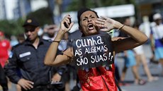 V Brazílii vyšly do ulic tisíce příznivců i odpůrců tamní prezidentky Dilmy... V Brazílii vyšly do ulic tisíce příznivců i odpůrců tamní prezidentky Dilmy...