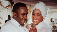 Bobby Brown a Whitney Houston se vzali 18. ervence 1992.