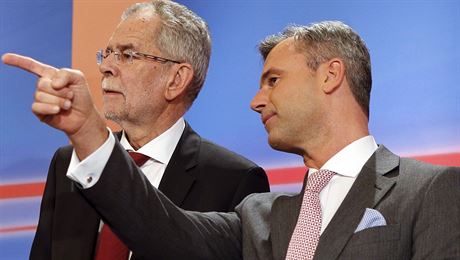 Rakoutí prezidenttí kandidáti: Alexander van der Bellen (vlevo) a Norbert...