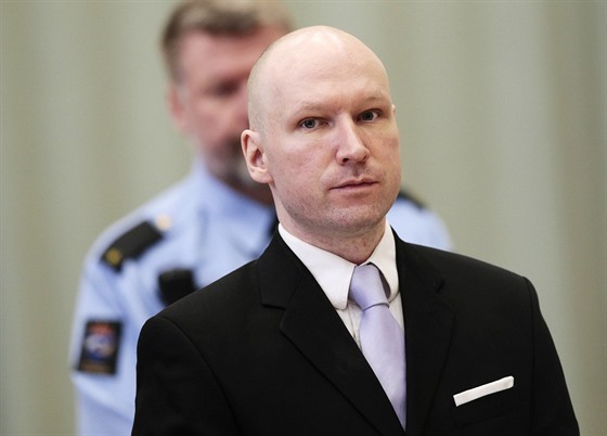 Anders Breivik u soudu (15. bezna 2016)