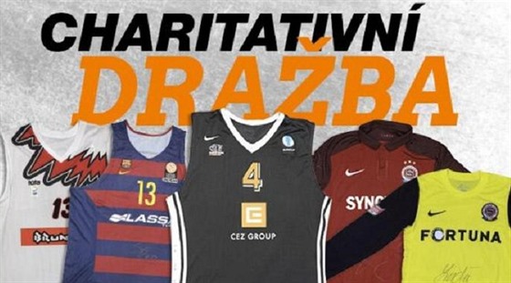 Podepsané dresy basketbalist Jiího Zídka, Tomáe Satoranského, Petra Bendy i...