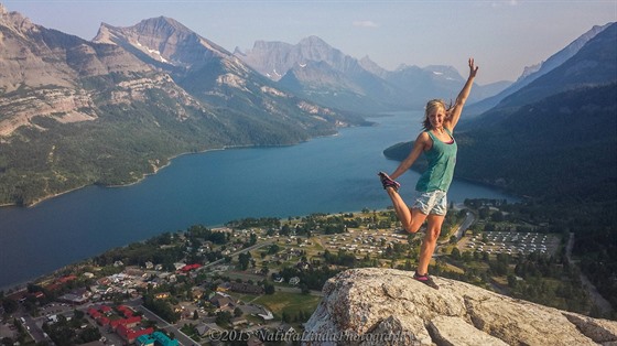 Národní park Waterton Lakes leí pár hodin jízdy autem na jih od Canmore, ale...