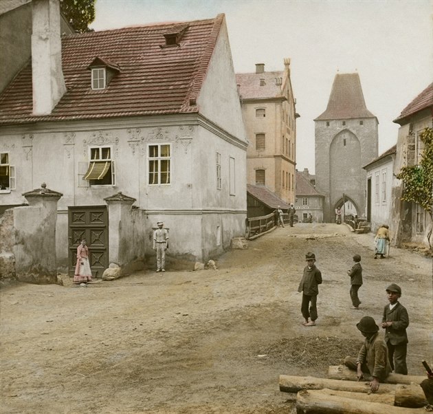 Praská brána v Beroun kolem roku 1890 