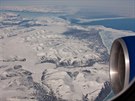 Země pokrytá sněhem a ledem, pohádkově krásné fjordy a ledovcové řeky poseté... Země pokrytá sněhem a ledem, pohádkově krásné fjordy a ledovcové řeky poseté...