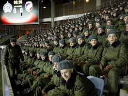 DIVÁCI V MINSKU. Dynamo Minsk je historicky armádním týmem. Fanoukovská...