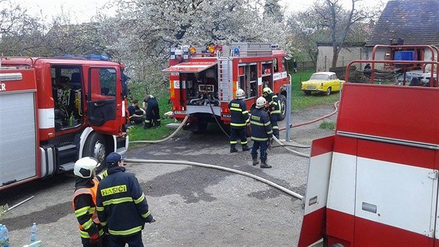 tyi hasisk jednotky likvidovaly por truhlrny v Liov na Budjovicku.