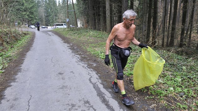 Organizovan klidy podan spolkem ist Beskydy podporuje i Jn upa, kter je znm tm, e po horch chod svleen do pl tla.