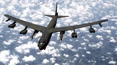 Šestice AGM-86B pod křídly B-52G, ilustrační foto Šestice AGM-86B pod křídly B-52G, ilustrační foto