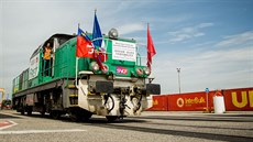 Po novodobé Hedvábné stezce mezi čínským Wu-chan a francouzským Lyonem úspěšně... Po novodobé Hedvábné stezce mezi čínským Wu-chan a francouzským Lyonem úspěšně...