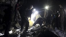 Pi náletu syrského letectva byla v noci na tvrtek v severosyrském mst...