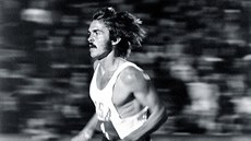 Nadějný americký běžec Steve Prefontaine zemřel při autonehodě v pouhých... Nadějný americký běžec Steve Prefontaine zemřel při autonehodě v pouhých...