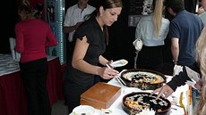 Food Festival v Karlových Varech doprovází slavnostní zahájení letošní lázeňské... Food Festival v Karlových Varech doprovází slavnostní zahájení letošní lázeňské...