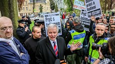Demonstrace pro i proti migraci v Ostravě. (23. 4. 2016) Demonstrace pro i proti migraci v Ostravě. (23. 4. 2016)