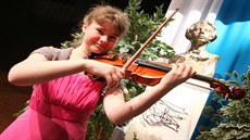 Loňská laureátka Pavla Tesařová zahraje na zahajovacím koncertě houslové soutěže Loňská laureátka Pavla Tesařová zahraje na zahajovacím koncertě houslové soutěže