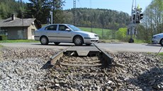 Závory na přejezdu v Oldřichovicích mohou být až do konce června zvednuté.... Závory na přejezdu v Oldřichovicích mohou být až do konce června zvednuté....
