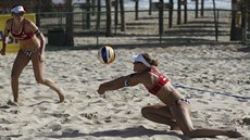 Kristýna Kolocová (vlevo) s Michalou Kvapilovou na turnaji ve Fortaleze Kristýna Kolocová (vlevo) s Michalou Kvapilovou na turnaji ve Fortaleze