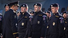 Policejní prezident Tomá Tuhý vyprovodil 29 policist, kteí míí na ostrov...