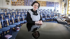 Zakladatelka sboru Permoník Eva Šeinerová dostala od karvinských radních čestné... Zakladatelka sboru Permoník Eva Šeinerová dostala od karvinských radních čestné...