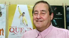 Peter Freestone, bývalý osobní tajemník zpěváka Freddieho Mercuryho, napsal o... Peter Freestone, bývalý osobní tajemník zpěváka Freddieho Mercuryho, napsal o...