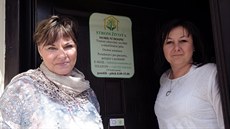 Zakladatelka Stromu života v Novém Jičíně Marie Ryšková (vpravo) a Markéta... Zakladatelka Stromu života v Novém Jičíně Marie Ryšková (vpravo) a Markéta...