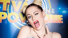 Emma Drobná jako Miley Cyrus v show Tvoja tvár znie povedome